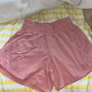 Lululemon Track That Mid-Rise Lined Short 5" Size 4 in Pink Puff